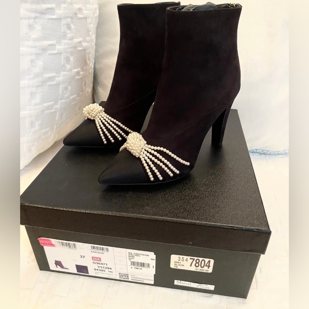 CHANEL Suede Pearl Embellished CC Logo Heels Ankle Booties Boots Black